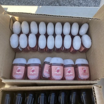 Bath And Body Works Assorted Pocketbacs Hand Sanitizer Lot Of 100 - Image 1 of 4