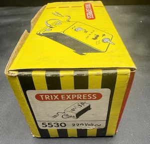 TRIX EXPRESS 5530 220 VOLT TRANSFORMER FOR HO MODEL TRAINS NEW IN BOX - Picture 1 of 3