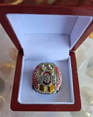 Ohio State Buckeyes Fútbol 2025 Anillo Campeonato Nacional con Caja Foto 1 de 4
