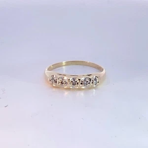 Modischer Damenring Diamant 5 Diamanten 0,05 Karat T.W. 10K Gelbgold (MI1067620) - Bild 1 von 6