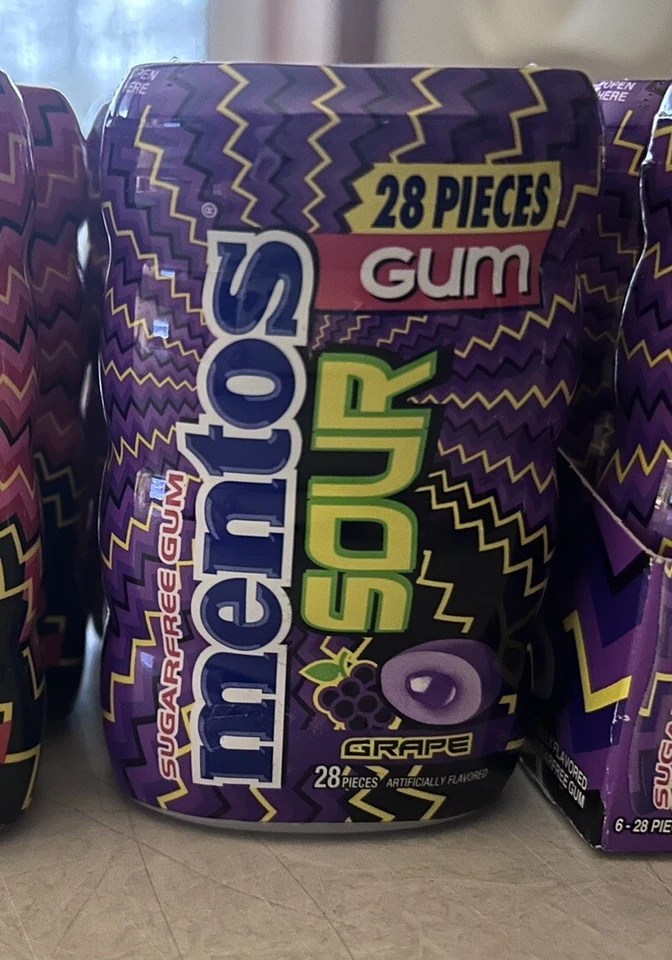 Mentos SOUR Sugar- Chewing Gum with Xylitol Sour Grape Flavored 28 Piec...