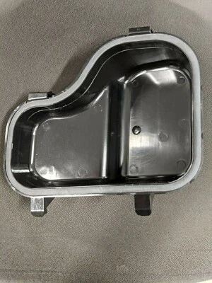 Genuine OEM Mercedes Benz Sprinter 2500 3500 Left Side Rear Headlamp Cover Foto 1 de 4