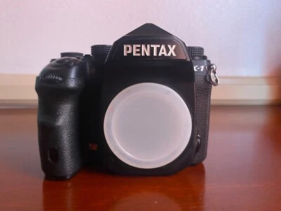 Cámara digital SLR PENTAX K1 36,4 mega píxeles - negra (solo cuerpo) Foto 1 de 4