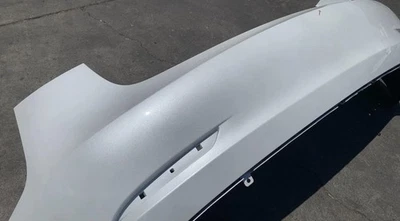 ⭕ Conjunto de cubierta de parachoques trasero Tesla Modelo 3 M3 2023 OEM blanco - PPSW Foto 1 de 4