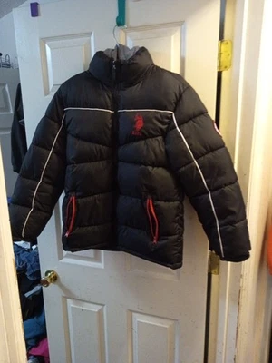 U.S. Polo Assn. Abrigo Chaqueta Puffer Básica 1890 Azul Noche L/G (14/16) Foto 1 de 4