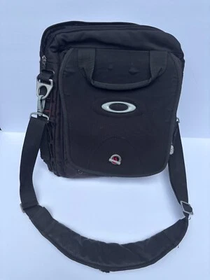 Vintage Oakley Men's Nylon Tactical Field Gear Laptop Messenger Bag Foto 1 de 4
