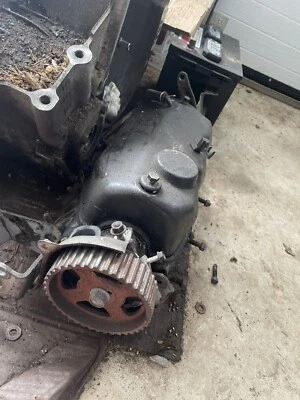 Mitsubishi 3000GT Dodge Stealth SOHC Cylinder Head Rear - Image 1 of 2