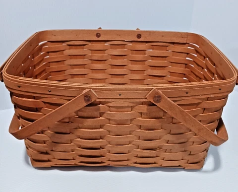 LONGABERGER 1997 PICNIC  BASKET With Two Handles Cover