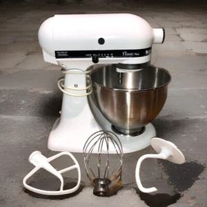 KitchenAid Classic Plus KSM75WH1 4,5 qt Cabezal Inclinable Soporte Mezclador y Accesorios Blanco - Imagen 1 de 11