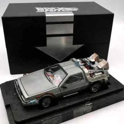 HotWheels 1:18 Super Elite Back To The Future Time Machine Ultimate Editon BLY44 - Image 1 of 4
