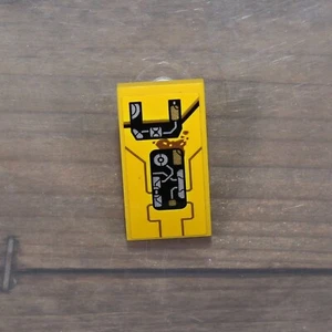 LEGO Ayesha's Revenge 76080 93606 Yellow Curved Bow 4x2 Right Side Sticker Qty 1 - Picture 1 of 3