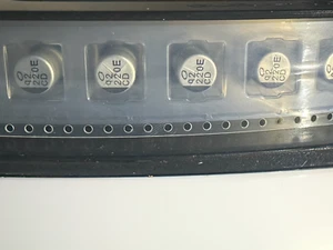 25x UCD1E221MNL1GS Nichicon 220uF 25V 8x10mm Aluminium Elektrolytkondensator SMD - Bild 1 von 3