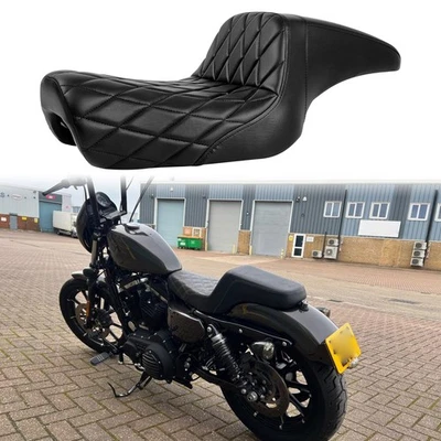Asiento de dos plazas personalizado para Harley Davidson Iron 883 XL883N conductor pasajero  Foto 1 de 4