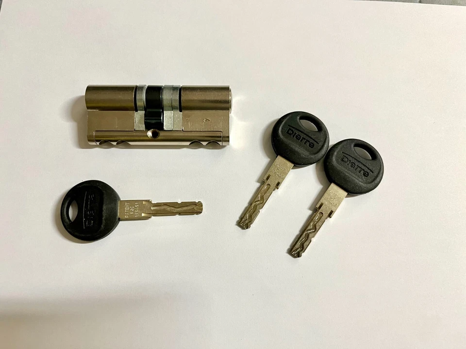 Cylindre européen New Power 35-40 mm 3 clés incluses - Photo 1/1