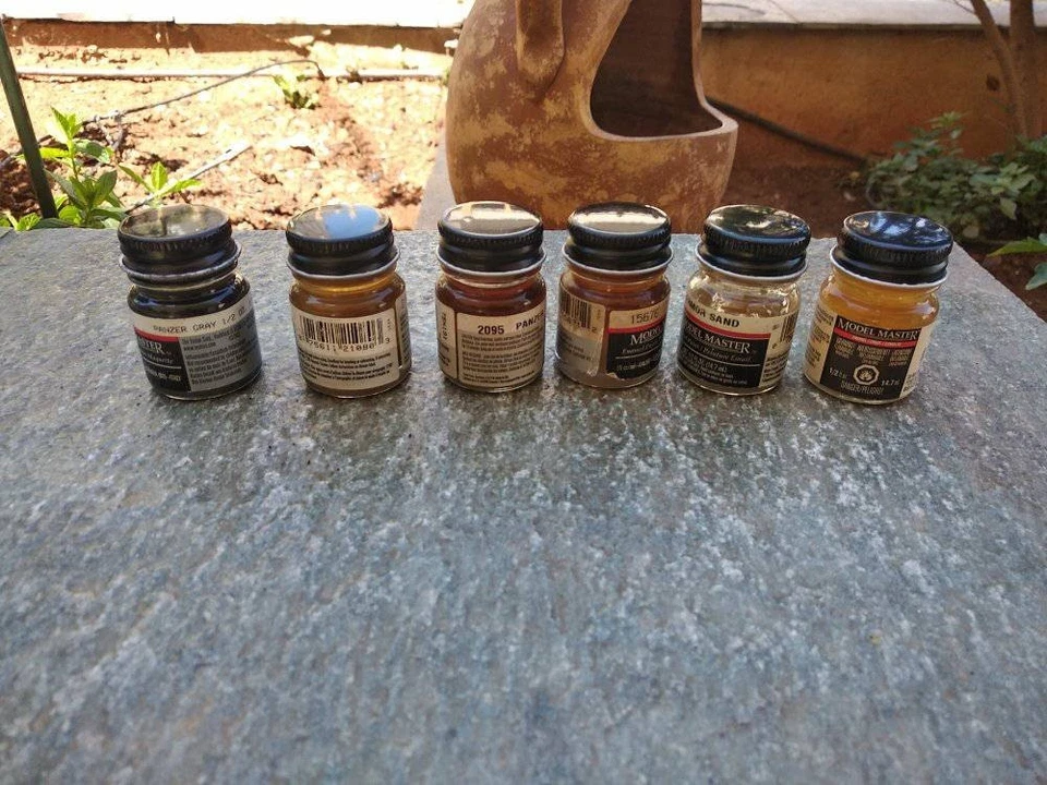 MODEL MASTER ENAMELS - 12 pieces/jars. 12 St. Email Farben, Neu! - Bild 1 von 4