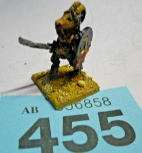 Warhammer Sigmar Beastman RuneQuest Glorantha Broo sword metal B455 - Picture 1 of 4