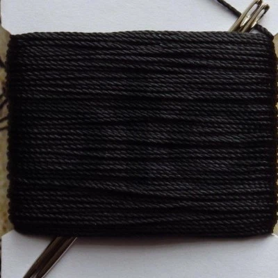 AMANN 20m VERY STRONG LEATHER SEWING THREAD approx 1mm THICK PLUS 2x blunt needle ,,