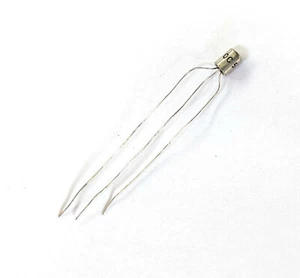Transistor OC59 Mullard/Philips Germanium PNP Nuevo de lote antiguo Probado - Elige hFE - Imagen 1 de 4
