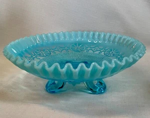 ANTIQUE EARLY AMERICAN PATTERN GLASS BLUE OPALESCENT RUFFLED FOOTED BOWL 8.75" - Picture 1 of 7
