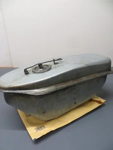 Good Quality Reproduction Vespa GS 150 VS 1 Replacement Petrol Tank - Picture 1 of 9
