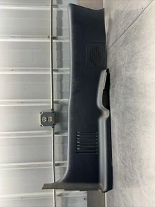 1999-2006 Chevrolet Silverado GMC Sierra Single Cab RH Passenger B-Pillar Trim - Picture 1 of 10