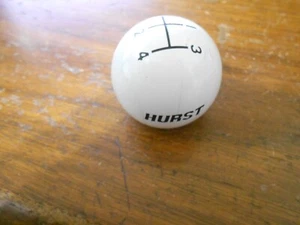 Old Vintage 60's-70's Hurst 1637626 White 4 Speed 3/8-16 Threads Shift Knob - Picture 1 of 10