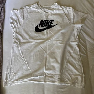 T Shirt Nike Damen Weiß Top - Bild 1 von 2