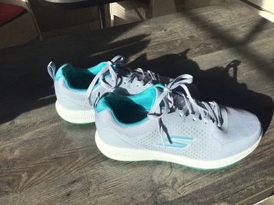 Golfschuhe (w), Gr. 38, NEUwertig, Marke SKETCHERS - Bild 1 von 4