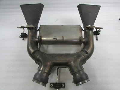 McLaren MP4-12C, silenciador, usado Foto 1 de 4