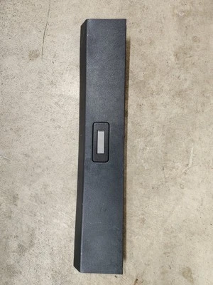 95-05 Preto Escotilha de Carga Traseira Cúpula Acabamento Leve Chevy Blazer GMC Jimmy Olds Bravada - Imagem 1 de 4