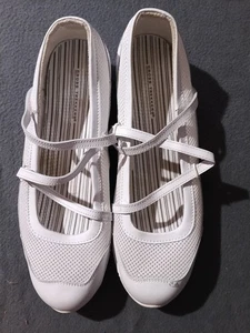 Cross Trekkers Mujer Blanco Plano Talla 12 Malla Sin Cordones - Imagen 1 de 3