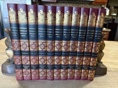 Funk & Wagnalls Deluxe Universal Standard New Encyclopedia Yearbooks 2007-2017 - Image 1 of 4