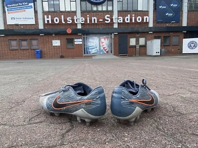 matchworn Fin Bartels Holstein Kiel Fussballschuhe - Nike Phantom Precison PWR  - Bild 1 von 4