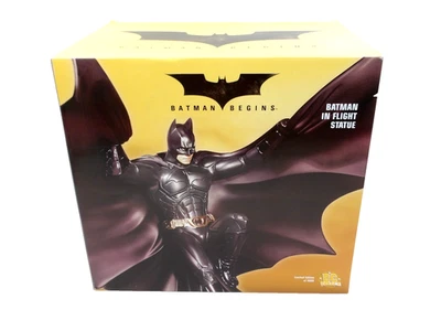 Estatua de porcelana pintada a mano Batman Begins Batman In Flight #0359/4000 arte como nueva en caja Foto 1 de 4