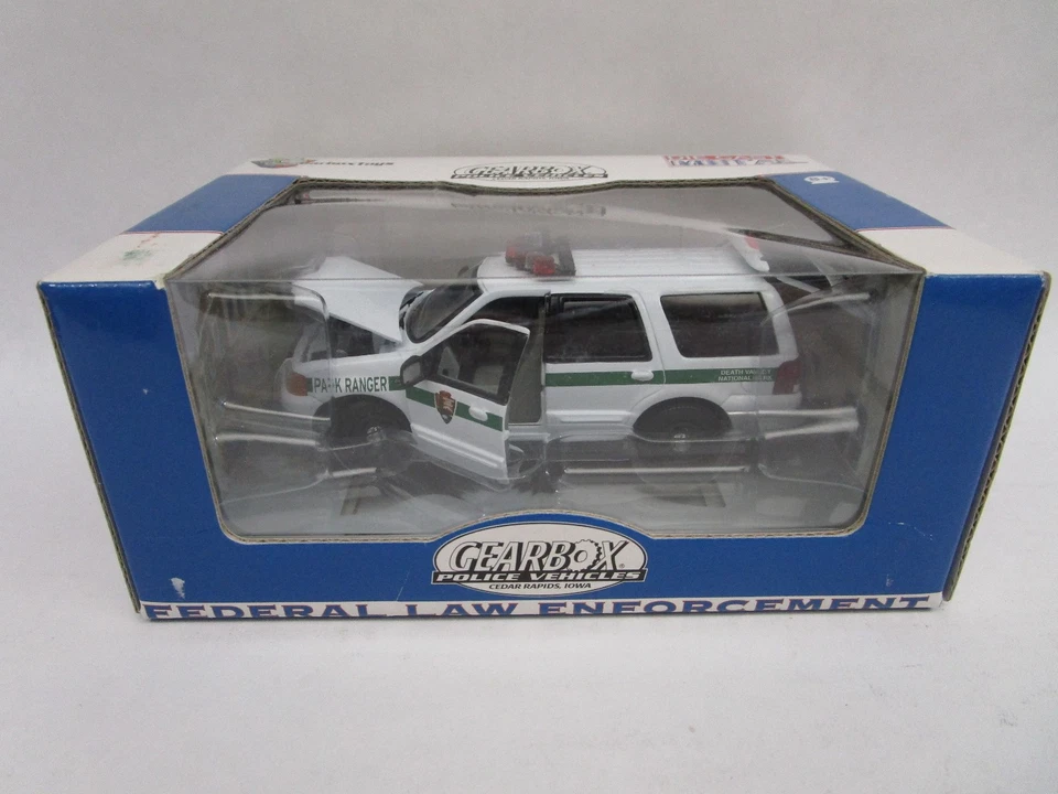 Gearbox Ford Expedition Diecast 1:43 Scale U.S. National Park Service Police - Image 1 of 4