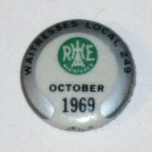 Vintage 1969 WAITRESSES Local 249 Cello Pinback! St. Louis Missouri UNION Pin! - Picture 1 of 4