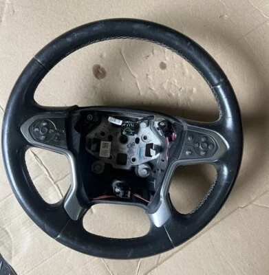 Volante del conductor Chevy Silverado 2500 HD 2015-2019 con interruptores OEM Foto 1 de 3