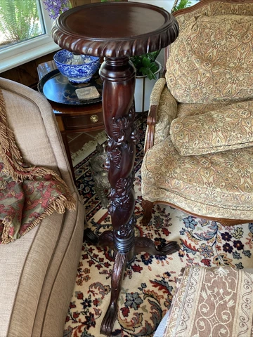 Mahogany Carved grape leaf Plant Stand paw feet Cover