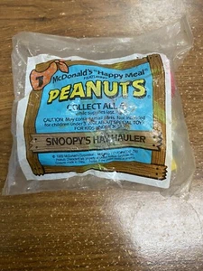 Vintage 1989 McDonalds Happy Meal Toy Peanuts Snoopy's Hay Hauler #1 NEW NIP - Picture 1 of 2