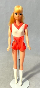 La Boutique De Martine Blonde TNT Barbie Size Doll In Short Outfit - Picture 1 of 13