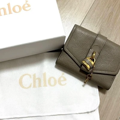 Cartera de mujer Chloe gris triple pliegue edición limitada muy buen estado productos populares raros Fas Foto 1 de 4
