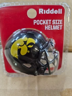 IOWA HAWKEYES BIG 10 2025 CLAM SHELL POCKET PRO FOOTBALL HELMET RIDDELL - Image 1 of 3