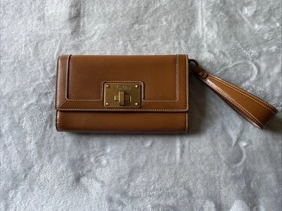 Bolso sin asas de cuero Sam Edelman atemporal - Muñequera Sophia - Marrón caramelo Foto 1 de 4