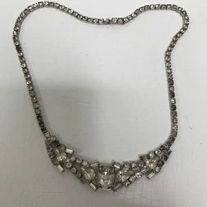 Collar de imitación vintage corte cojín forma de pera gargantilla de reparación de metal plateado - Imagen 1 de 3