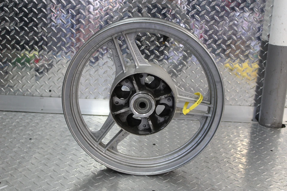 Kawasaki Ninja 500 Ex500A 1991 llanta trasera  Foto 1 de 4