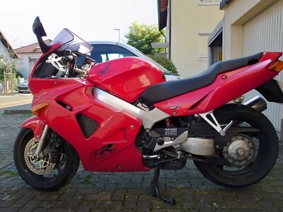 Honda VFR 800, RC 46 - Bild 1 von 4