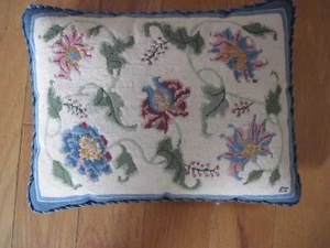 Vintage Rectangular Needlepoint Floral Wool Velvet Throw Pillow 15x12 - Picture 1 of 5