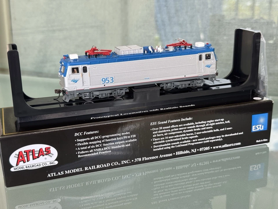 ✅ Amtrak AEM-7 #953 Phase V DCC ESU LokSound Atlas Master GOLD DCC EMD HO NEW - Image 1 of 4