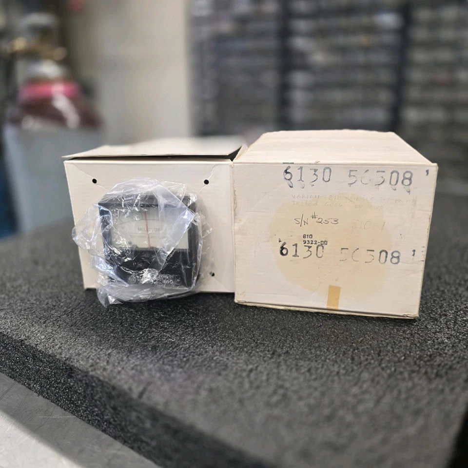 Varian 810-1 Foto 1 de 2