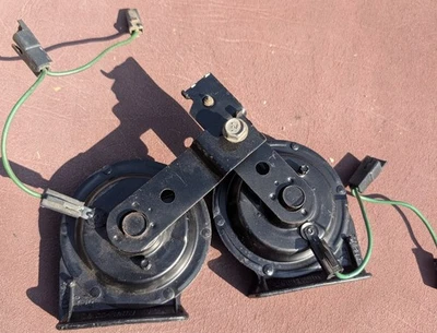 1979 1980- 1985 4 Note Horn Option Cadillac Eldorado Buick Riviera Olds Toronado - Image 1 of 4